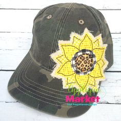 Sunflower Hat Patch Sunflower Hat, Sublimation Gifts, Quilting 101, Sewing Tricks, Sorority Sweatshirts, Hat Patch, Painted Hats, Hat Patches, Hat Ideas