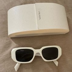 White Prada Sunglasses, Plastic Frame, Brand New. White Prada Sunglasses, Korean Sunglasses, Bridal Boutique Interior, Prada Glasses, Baddie Fits, Prada Accessories, White Sunglasses, Boutique Interior, Luxury Eyewear