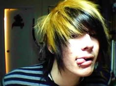 2000s Emo Boy, Boys With Piercings, Scene Culture, Peacock Hair