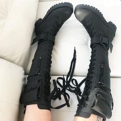 Knee High Combat Boots, Converse Outfits, Boating Outfit, Fashion Blogger Style, Combat Boot, Goth Outfits, Kawaii Clothes, Edgy Outfits, Michael Jordan