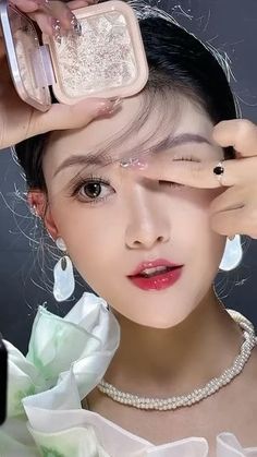 Makeup Tutorials Step By Step, Futuristic Makeup, Asian Makeup Tutorials, Korean Makeup Tips, Makeup Fails, Makeup Korean, Gyaru Makeup, Face Charts, Punk Makeup