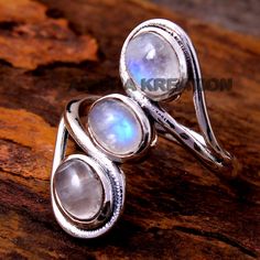 Natural Moonstone Oval Shape Gemstone Ring For Black Friday Sale - 925 Sterling Silver Handmade Designer Ring Jewelry US Size 6.5 - ar6043 ( Stamped 925 ) MATERIAL - 925 STERLING SILVER GEMSTONE - Moonstone RING SIZE - US 6.5 RING WEIGHT - 4.16 GRAMS STONE SIZE - 7 x 5 MM STONE SHAPE - Oval COLOR - White Oval Moonstone Ring With Stones, Gemstone Bangle Bracelets, Gemstone Bangle, Tourmaline Earrings, Filigree Pendant, Unisex Ring, Moonstone Ring, Friday Sale, Ring Jewelry