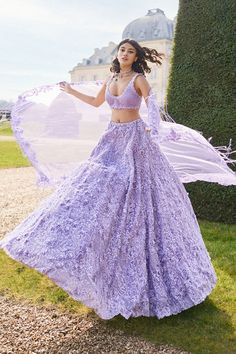 Mauve Sequin Lehenga Set – Panache by Sharmeen Pastel Lavender Lehenga, Lavender Lengha, Purple Lehenga Bridal, Light Purple Lehenga, Pastel Indian Outfits, Lehenga Pictures, Coral Lehenga, Diwali Lehenga, Trending Lehenga Designs