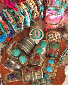 Boheminian Style, Boho Accessories Jewellery, Black Pinterest, Moda Hippie, Tao Te Ching, Bohemian Style Jewelry, Bohemian Style Clothing, Boho Life