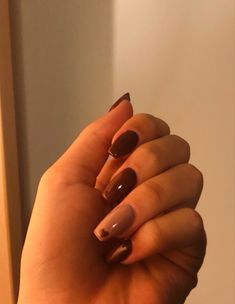 Brown Acrylic Nails With Heart, Cute Nails Acrylic Coffin Brown, Simple Brown Nail Designs Short, Brown Valentines Nails Acrylic, Brown Nails White Heart, Brown Heart Nails Acrylic, Brown Nails Tan Skin, Brown Acrylic Nails Coffin Short, Short Brown Coffin Acrylic Nails