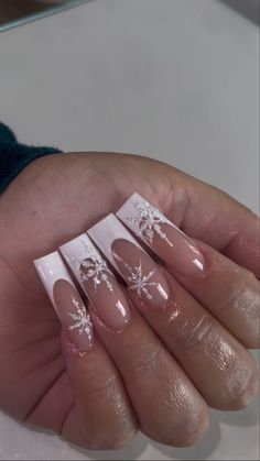 Christmas Nails Boujee, Christmas Baddie Nails Acrylic, Christmas Baddie Nails, Dragon Nails, Acrylic Press On Nails, Girly Acrylic Nails, Classy Acrylic Nails, Makijaż Smokey Eye