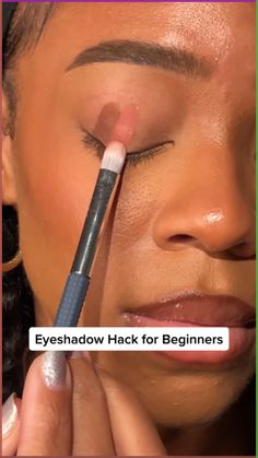 Discover the ultimate eyeshadow hacks for beginners with our trending latte makeup look! 🍂☕️ Elevate your beauty routine with this easy-to-follow tutorial! #IPSY How To Put Eyeshadow On For Beginners, Simple Makeup Looks Beginner, Simple Makeup Beginners, Eye Makeup Easy Step By Step, Eye Shadow Guide, Simple Eye Shadow Tutorial, Easy Eye Makeup Tutorial For Beginners, Step By Step Eyeshadow For Beginners, Neutral Eye Makeup Step By Step