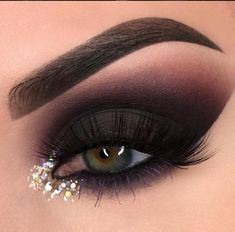 She's in Parties Stack | Melt Cosmetics Machiaj Smokey Eyes, Winter Eye Makeup, Mac Make Up, Makeup Cantik, Make Up Designs, Shimmer Eye Makeup, Mekap Mata, Makeup Tip, Makeup Mac