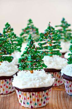 cupcakes decorated with icing and christmas trees are shown in three different pictures