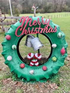 Christmas Wreath. Recycled/Repurposed Tractor Tire. Tractor Tire Wreath Christmas, Diy Old Tires, Tire Decor