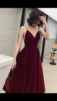 Burgundy Dress Formal, Wedding Dress Velvet, Velvet Formal Dress, Soft Dresses, Haine Diy, Burgundy Dresses, Velvet Dresses, Velvet Maxi Dress