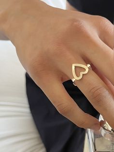 Modern Heart Ring For Anniversary, Modern Heart Ring For Everyday Wear, Double Heart Ring As A Gift, Dainty Heart-shaped Midi Rings, Rose Gold Heart Open Ring, Valentine's Day Minimalist Midi Rings, Modern Everyday Heart Ring, Adjustable Heart Ring For Mother's Day, Modern Heart-shaped Rings For Valentine's Day