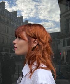 Choppy Copper Hair, Shaggy Hair Shoulder Length, Copper Hair Mullet, Shag Haircut Red Hair, Ginger Shaggy Hair, Redhead Shag Haircut, Shag Red Hair, Copper Hair With Fringe, Ginger Shag Haircut