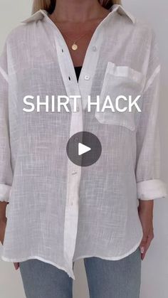 714 reactions · 104 shares | Uma amarração simples e que faz toda diferença | BETABVSTORE - FASHION STYLE T Shirt Hacks, Shirt Hacks, Mode Tips, Diy Clothes Life Hacks, Over 50 Womens Fashion, Scarf Tying, Clothing Hacks, Diy Fashion, Diy Clothes