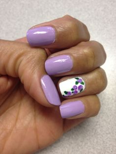 lilac Purple And White Gel Nails Short, Gel Nails Lilac, Purple Manicure Short Nails, Lilac Nails With Glitter, Purple Nail Designs Butterfly Short, Purple Flower Nails Short, Spring Gel Nails, Nails Details, Nails Lilac