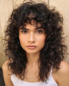 Shoulder-Length Disheveled Curly Shag with Bangs Natural Curly Hair Hairstyles, Curly Shag With Bangs, Haircuts For Naturally Curly Hair, Curly Hair Techniques, Shag With Bangs, Gorgeous Haircuts, Medium Curly Haircuts, Medium Shag Hairstyles, Curly Shag