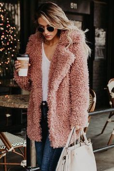 Pink Teddy Bear Coat Jackets Outfits Winter Faux Fur. Fall casual lazy street styles ootd. Women’s fashion trends autumn. #fallfashion #winterfashion #outfits #ootd #fashion #womensfashion Winter Jacket Outfits, Fall Fashion Coats, Fuzzy Coat, Winter Jackets Women, Casual Winter Outfits, Fall Fashion Trends, Winter Coats Jackets, Casual Coat, Outfit Idea