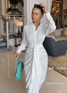 Modest Wife Outfits, Modest Chic Outfits Classy, All White Church Outfit, Classy Modest Outfits Church, Old Money Dress Outfit, Modest Fashion Outfits Summer, Summer Fits Modest, Royal Family Fashion, Modesty Outfits