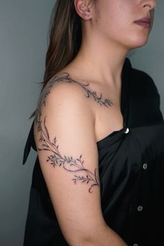 #tattoo #tattoosforwomen Fineline Tattoos, Mini Tattoos, Inspirational Tattoos, Arm Tattoo, Wild Flowers, Madrid, Instagram Photos