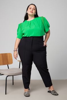 Look Plus Size, Fashion Corner, Plus Size Formal, Moda Plus, Casual Chic Outfit, Work Outfits Women, Formal Outfit, Look Plus, Office Outfits