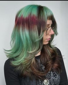 Dark Green Hair, Best Hair Dye, World Hair, Teal Hair, Hair Color Crazy, Layered Cut, Dyed Hair Inspiration, Vivid Dreams, Hair Stylies