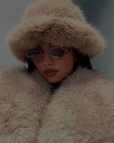 Blue Bucket Hat, Fur Bucket Hat, Classy Winter Outfits, Winter Photoshoot, Winter Lookbook, Healthy Lifestyle Inspiration, Fisherman Hat, Hat For Women, Winter Fits