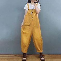 Pop Colored Jean 90S Overalls Single Pocket Bib Overalls in Yellow Black Red Green One Size - Morimiss.com Green Overalls Outfits, 90s Overalls Outfit, Yellow Jeans Outfit, 90s Overalls, Overalls Outfits, Green Overalls, Shop Street, Denim Pants Fashion, Overalls Outfit