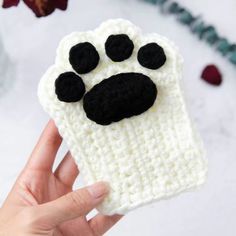 Color: White And Black Cat Paw Gloves, Gloves Diy, Animal Kids Room, Claw Gloves, Paw Gloves, Kawaii Store, Cat's Paw, Style Kawaii, Knitted Cat