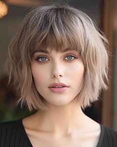 Choppy Haircuts, Choppy Bob Haircuts, Bob Hairstyles For Thick, Chin Length Hair, Messy Short Hair