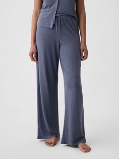 Soft linen-blend cropped pajama pants.  Elasticized waist.  * Fit: Relaxed.  An easy silhouette throughout.  Models wearing Gap Easy Silhouette, Surgical Tech, Clothing Pieces, Gender Equality, Support People, Pj Pants, New Woman, Linen Blend, Pajama Pants