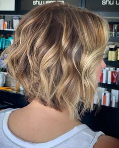 orlando ⚡️ hairstylist on Instagram: “Short hair is so much fun right ?! Lived  in color and cut with a POP in the front 💋💋💋💋💋💋💋💋” Lob Brown Hair, Golden Brown Hair Honey, Lived In Color, Angled Bobs, Inverted Bob Haircuts, Hairstyles Bob, Golden Brown Hair, Popular Hair