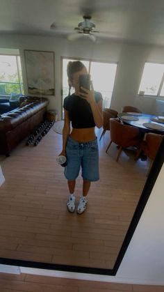 #jortsfit #stockholm #sambas #adidas #schooloutfitideas Levi Jeans Shorts Outfit, Adidas Shoes Women Outfit Samba, Socks To Wear With Sambas, How To Style Adidas Sambas, Dunk Lows Outfit Women, Easy Fit Ideas, Sambas With Jorts Outfit, Streetwear Fits Women, Outfit Ideas On People