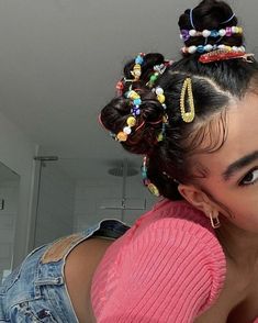 Rave Hairstyles Short, Y2k Hairstyles For Short Hair, Edc Hair, Rave Hairstyles, Chunky Highlights, Y2k Hairstyles, Vbs 2024, Hair Cuffs