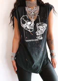 Bad Shirts, Eclectic Jewelry, Quoi Porter, Rocker Chic, Glam Rock, For A Reason, Edgy Outfits, Looks Style, Outfits With Leggings