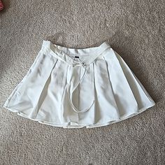 Shein, Pleated, Mini Skirt, White, L, 100% Polyester Mini Skirt White, White Mini Skirt, Christmas Outfits, Skirt White, Pleated Mini Skirt, Christmas Outfit, Mini Skirt, Womens Skirt, Color White