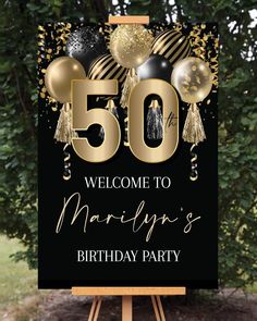 a sign that says welcome to marilyn's birthday party