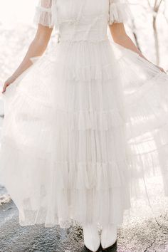 Whimsical Dress, Thanksgiving Dress, Full Tulle Skirt, Girls Holiday Dresses, Layered Tulle Skirt, City Woman, White Dress Party, Holiday Party Dresses, Dreamy Dress