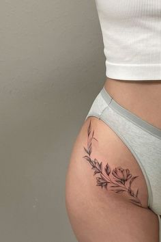 Floral Fine Line, Tattoo On Hip Bone, Pelvic Tattoos, Floral Hip Tattoo, Flower Hip Tattoos, Hip Tattoo Designs, Floral Thigh Tattoos, Hip Tattoos Women