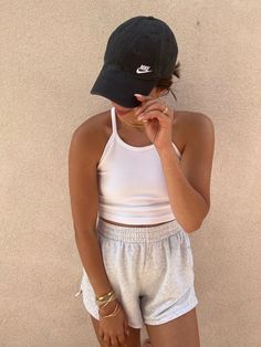 Classy Athleisure, Athleisure Capsule, Chic Athleisure, Summer Athleisure, Black Athleisure, Happiness Runs Crop, Gym Outfits, Fashion Enthusiast, Athleisure Outfits