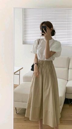 Light Academia Outfit, Academia Outfits, Korean Outfit Street Styles, Korean Casual Outfits, A Skirt, Modest Fashion Outfits, 가을 패션