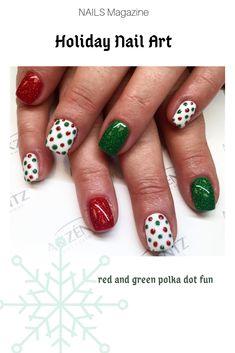 Christmas Polish Nails, Painted Christmas Nails Short, Kids Nail Art Christmas, Kids Holiday Nail Designs, December Nails Christmas Simple, Easy Christmas Dip Nail Ideas, Simple Christmas Naildesign, Christmas Nails Short Diy, Christmas Dip Manicure Ideas