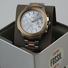 Fossil Rose Gold Silver Men's Watch - Band New With Tags! - Limited Quanity -100% Authentic - Full Retail Package With All Accesories "Let Your Wardrobe Reflect Your Happiness!" :) - M About The Watch: Case Size: 45mm Water Resistance: 5 Atm Strap Width: 22mm Strap Inner Circumference: 205+/- 5mm Classic Rose Gold Chronograph Watch, Classic Rose Gold Analog Chronograph Watch, Silver Chronograph Watch With Analog Display As Gift, Classic Rose Gold Chronograph Watch As Gift, Silver Chronograph Watch With Metal Dial As Gift, Fossil Watches For Men, Leather Watch Box, Ceramic Watch, Mens Watches Black