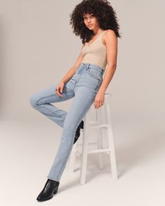 Women's Low Rise Baggy Jean | Women's Bottoms | Abercrombie.com Photography Poses Women, High Rise Jeans, Slim Jeans