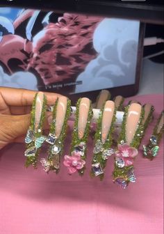 Unique Long Acrylic Nails, Long Press On Nail Designs, Long Baddie Nail Designs, Garden Nails Acrylic, Mexico Acrylic Nails, Junk Acrylic Nails, Long Junk Nails, Moss Nails, Pixie Nails