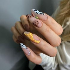 nail design 2021 / дизайн ногтей 2021 / маникюр / tetlassova Zoo Themed Nails, Mixed Animal Print Nails, Safari Themed Nails, Cancun Nails, Animal Print Nail Art, Maquillage Yeux Cut Crease, Print Nail Art, Nail Design Glitter, Animal Nails