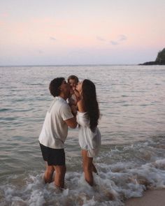 Travel Aesthetic Family, Family Dream Board, Family Aethstetic, Dream Family Aesthetic, Christian Love Aesthetic, Future Dreams Goals, Loving Family Aesthetic, Godly Relationship Pictures, Future Planning Life