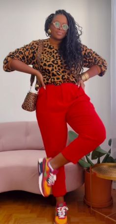 Midsize Outfits Colorful, Cheetah And Red Outfit, Bright Work Outfits, Bold Outfits For Women, Navy Blue Shirt Outfit Women, Summer Business Casual Outfits Plus Size, Work Casual Plus Size, Size 12 Women Outfits, Outfit Pantalon Rojo