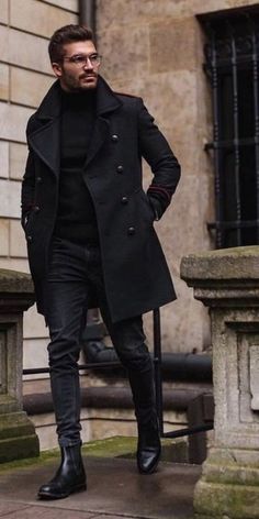 Bad Boy Style, Black Outfit Men, Man In Black, All Black Fashion, Mens Winter Boots, Winter Outfits Men, Stylish Mens Outfits, Mens Fashion Suits, Men Fashion Casual Outfits