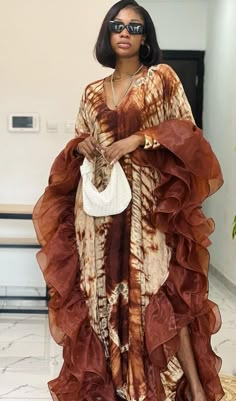 African Kaftan Dress, Boubou Gown, Bubu Dress, Looks Rihanna, Boubou Styles For Women, African Kaftan, Bubu Gown Styles, African Inspired Clothing, Gaun Fashion