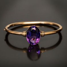 Vintage Ring Designs, Amethyst Ring Designs, Gold Jwelery Designs, 14k Gold Bangle Bracelet, Antique Gold Bracelet, Shiny Bracelets, Amethyst Bangle, Antique Gold Rings, Amethyst Ring Vintage